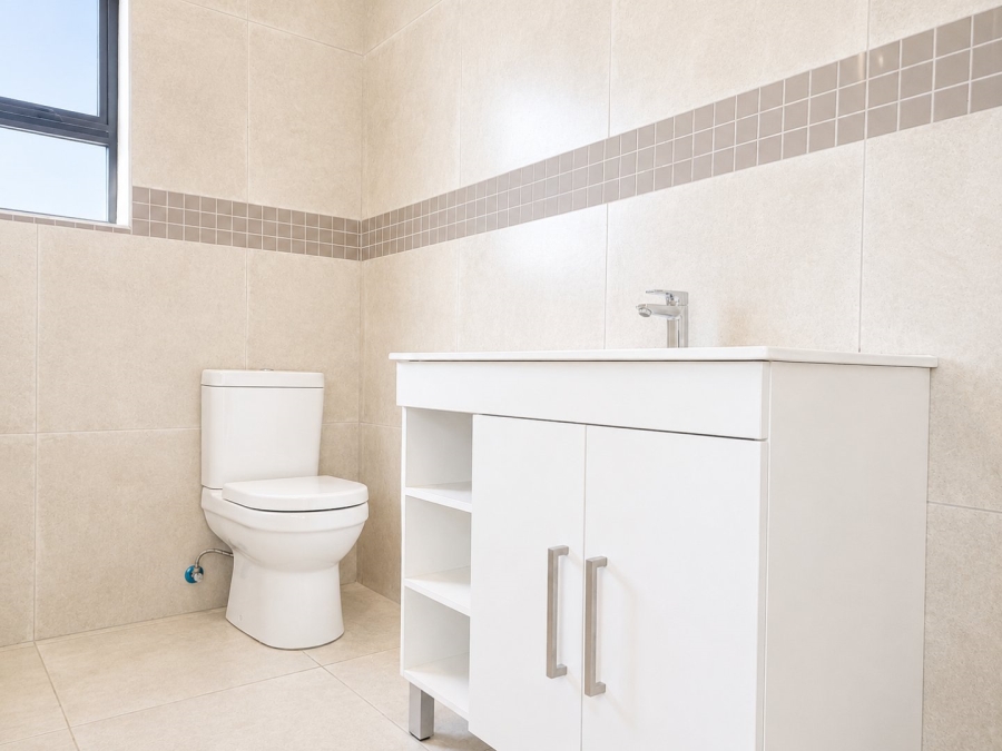 3 Bedroom Property for Sale in Fraaiuitsig Western Cape